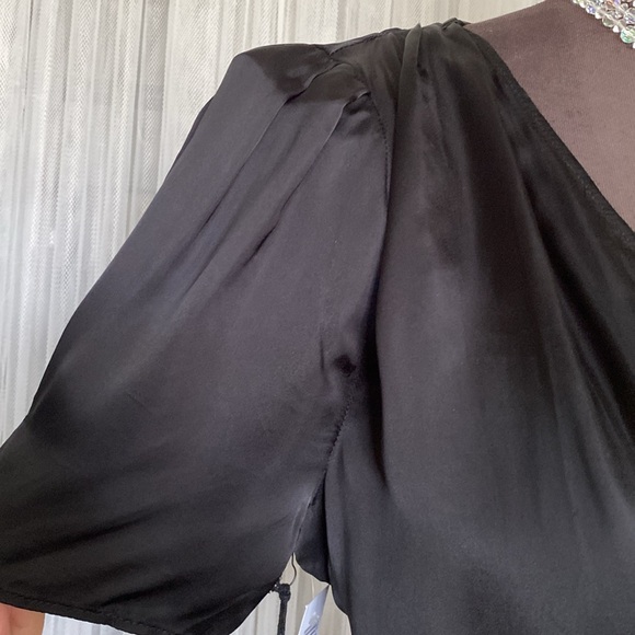 NWT ARITZIA Talula short wrap black, silky dress with Puff short sleeves - Picture 3 of 9